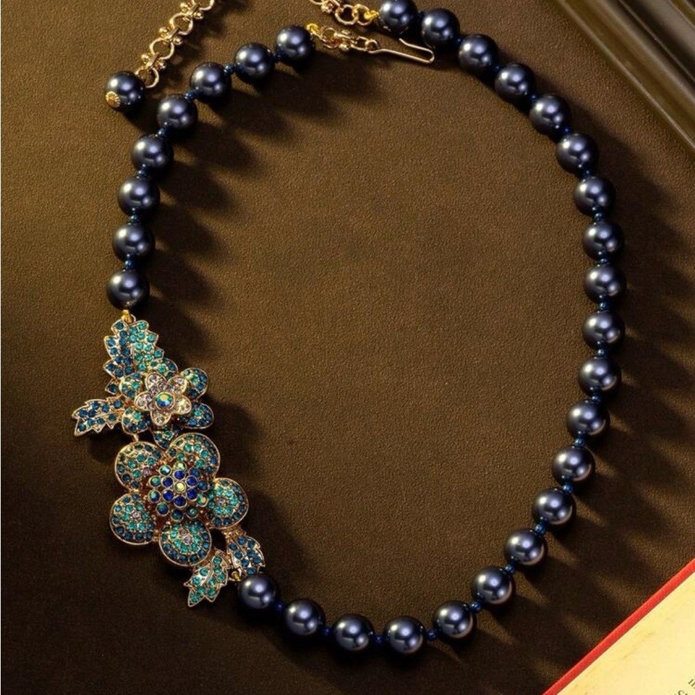 Elegant Blue Pearl Necklace with Floral Accent